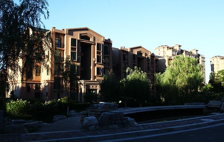 東岸國(guó)際